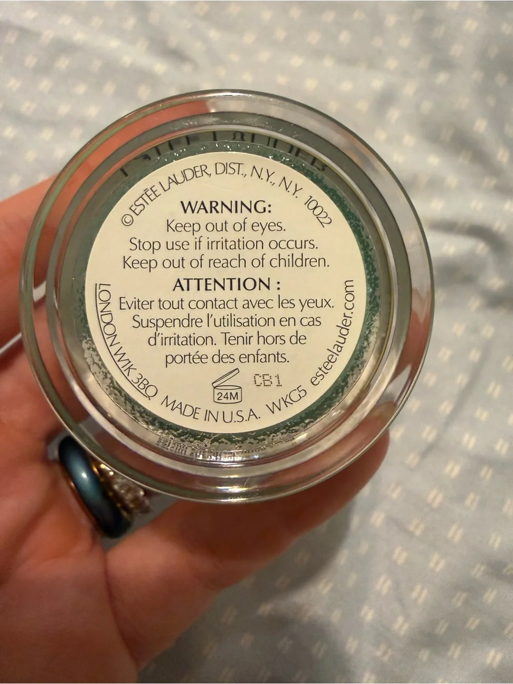 Estée Lauder DayWear Moisturizer Crème SPF 15 - Picture 2 of 4